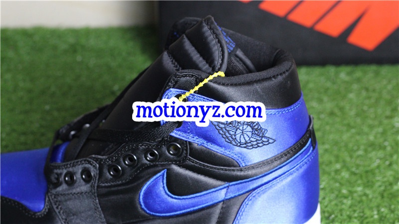 Authentic Air Jordan 1 OG High Royal Satin